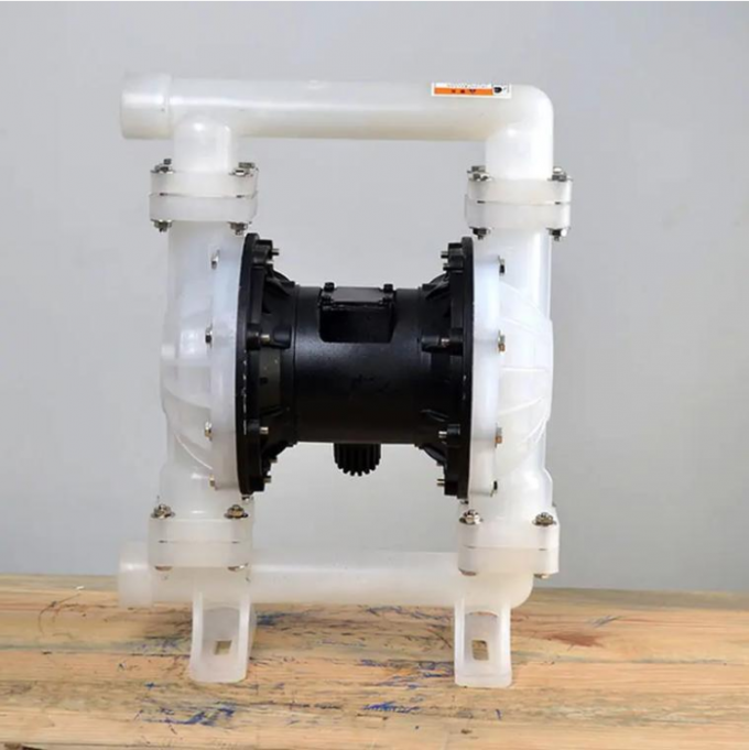 効率的な廃水液体処理のために設計されたプラスチック気圧用弁ポンプ 0